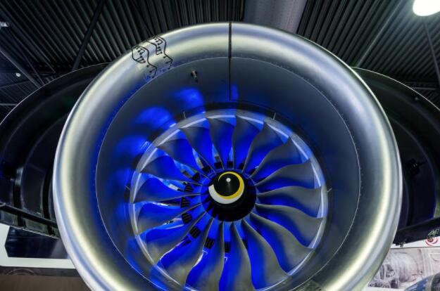 單相電機(jī)與三相電機(jī)的應(yīng)用區(qū)別(從功率效率成本等方面分析)