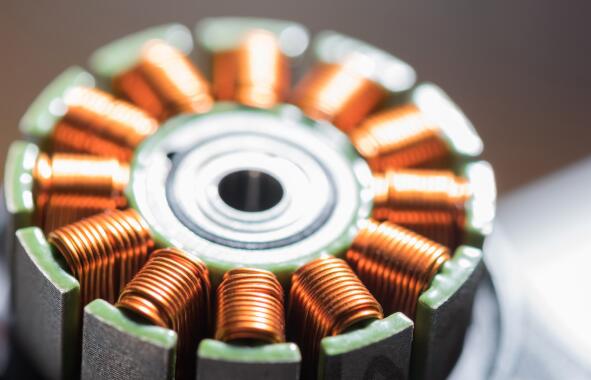 吊機(jī)電機(jī)內(nèi)部結(jié)構(gòu)，詳解吊機(jī)電機(jī)的構(gòu)造和工作原理