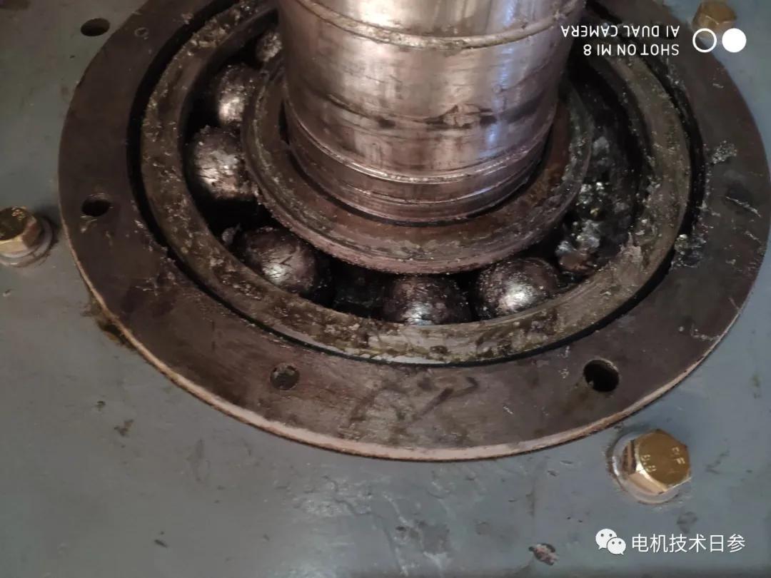 哪些因素會(huì)導(dǎo)致電機(jī)軸承發(fā)熱損壞？